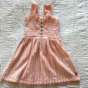 Pink and white Roxy girls top. Super cute!